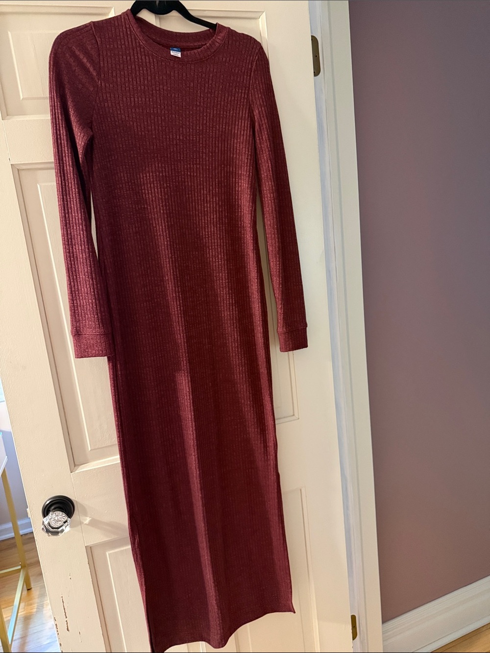 Old Navy Long Sleeve Ribbed Knit Maxi Dress - Burgundy